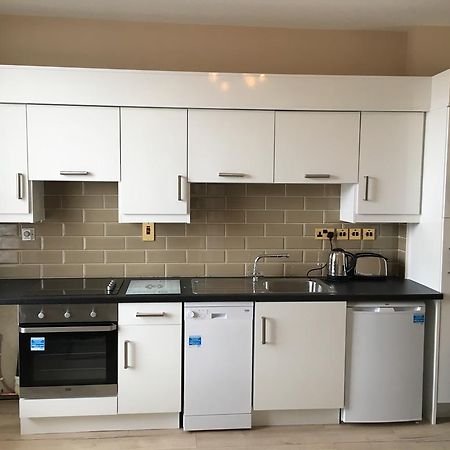 Cootehill Blessings Studio Apartments מראה חיצוני תמונה